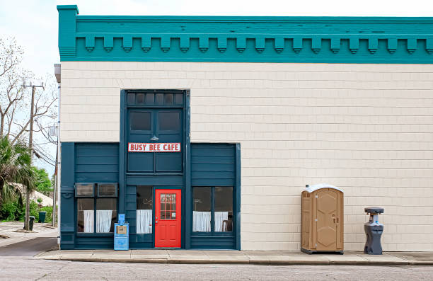 Portable Toilet Options We Offer in Bolivar, MO